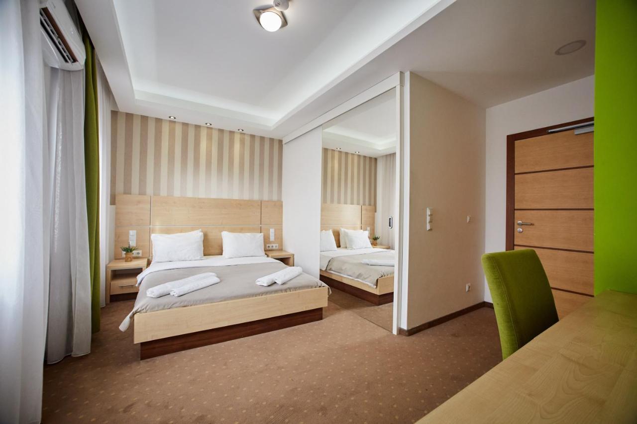 Laurus Motel Airport Tuzla Zivinice Esterno foto